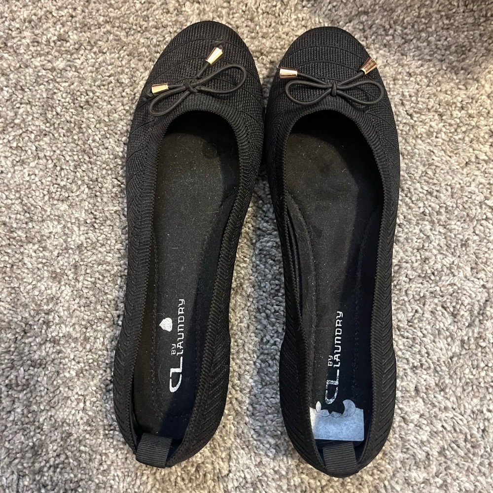 CL by Laundry Black Knit Ballet Flats with Bow and Gold Accents